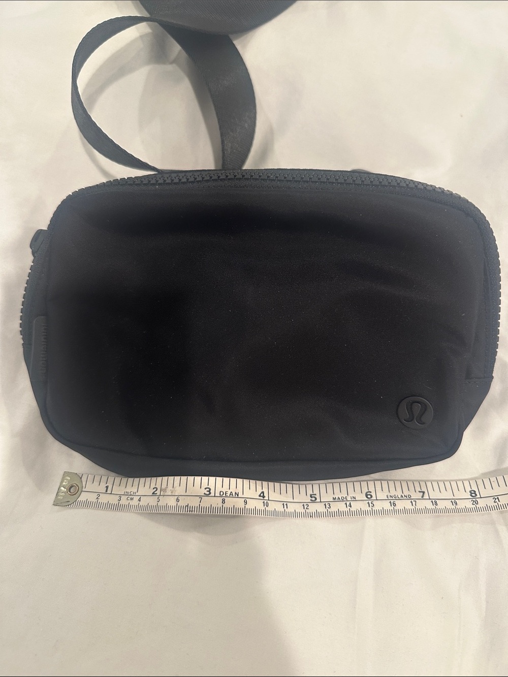 lululemon athletica Black Men's Crossbody Belt Bag